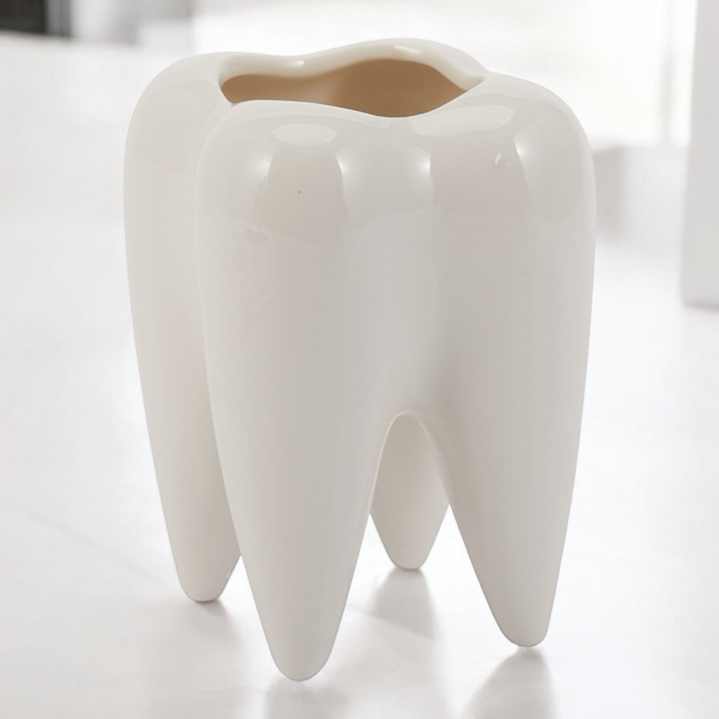 Tooth-Shaped Planter