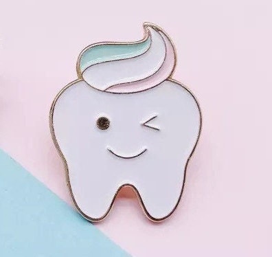 Personalizable Tooth Lapel Pin - Dental Crazed